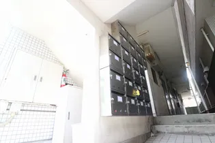 ロイヤルパークハイツ【4階】の外観