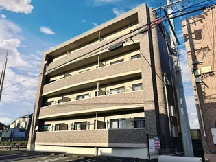 クァトロ【1階】の外観