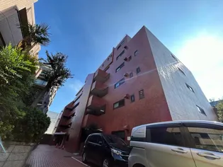 東京都新宿区若葉1【マンション】の外観