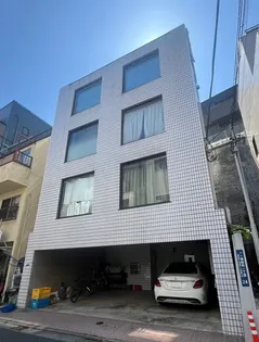 レルム南麻布【3階】の外観