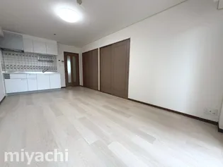 フォーシーズン常三島の画像