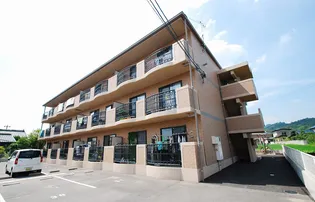 広島県福山市神辺町字湯野【マンション】の外観