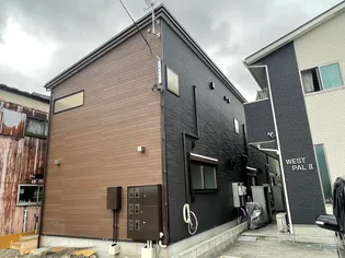 QRESTIA(クレスティア)【1階】の外観