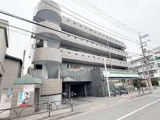 シャトウアドニス【2階】の外観