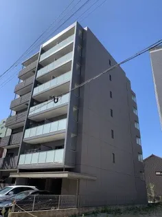 グランツ泉【5階】の外観