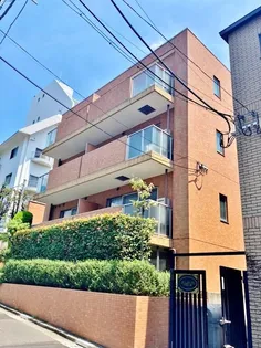 フォレスト千駄ヶ谷【3階】の外観