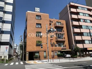 メゾンヨーラク【4階】の外観