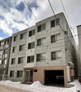 Premiere二十四軒WEST【3階】の外観