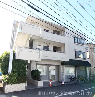 以呂波館【1階】の外観