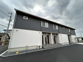 マーメゾン新福【1階】の外観