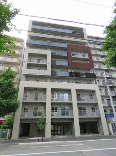 ラヴェーラ大通公園の画像