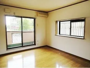 グレイスハイツ【2階】の居間