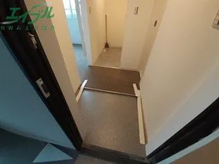 Freizeit【2階】の玄関