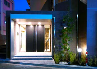 東京都新宿区西早稲田2【マンション】の外観