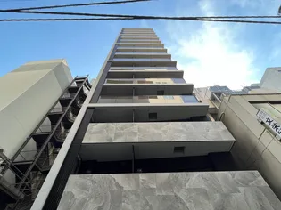 東京都中央区日本橋本町4【マンション】の外観