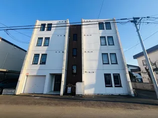 ティラ学園前【2階】の外観
