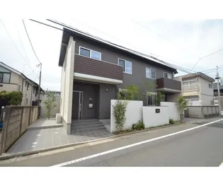 J COURTの画像