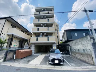 アールズコート本山イースト【1階】の外観