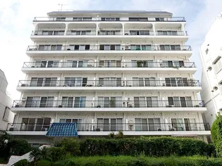 秀和神宮レジデンス【3階】の外観