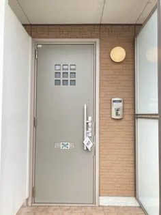 シャーメゾン西泉 A棟【2階】の玄関