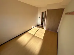 吉祥院ヴィラ【2階】の居間