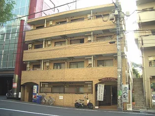 メゾン・ド・ロアイヤル【3階】の外観