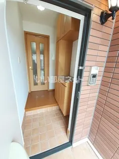 パストラーレ涼 A棟【1階】の玄関