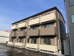 ニュースカイタウンB棟【2階】の外観