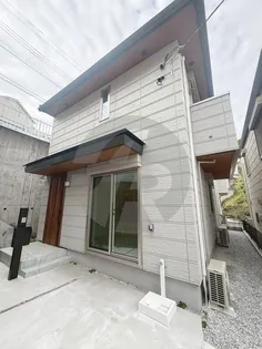 神奈川県横浜市保土ヶ谷区東川島町【一戸建】の外観