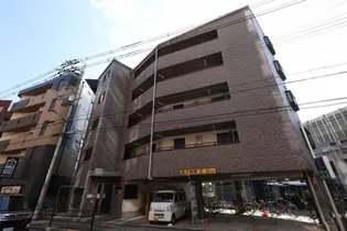 エミネンスヨシムラ【4階】の外観