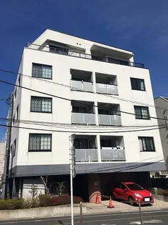 マメゾン明大前【3階】の外観