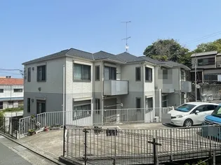 クラヴィエ県立大学【2階】の外観