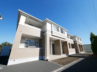 アンプティシャン【1階】の外観