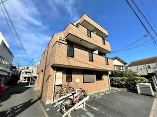 ファミーユ【3階】の外観