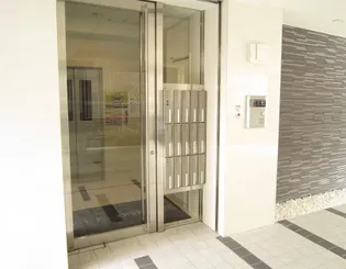 東京都荒川区東日暮里4【マンション】の外観