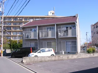 ハイツユニバーシティ【1階】の外観