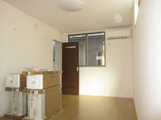 レティシア【1階】の居間