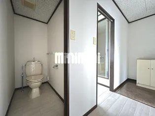 エステート羽津 C棟【2階】の内装