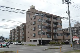 ロイヤルマンション【4階】の外観