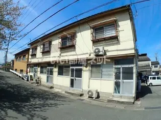 新和苑東棟の外観