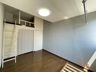 アリス新潟第4【2階】の居間