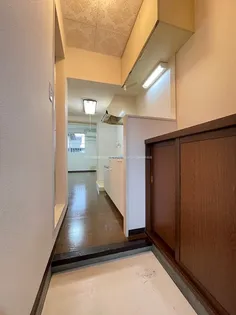 アリス新潟第4【2階】の玄関