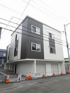 レストヒルズ栄通【3階】の外観