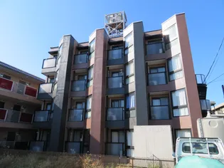 ロイヤルスマンション【3階】の外観