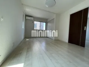 グリーンテラスサントク【3階】の内装