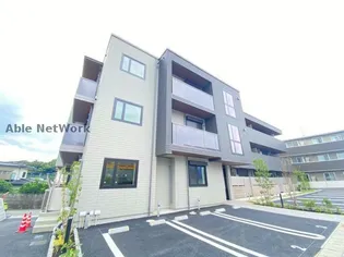 ベンガレンシス【3階】の外観