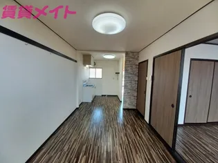 コーポ幸洋【1階】の居間