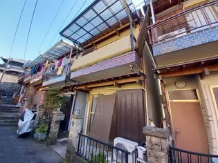 大阪府枚方市岡東町【一戸建】の外観