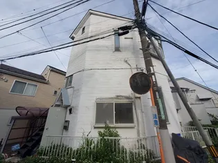 ホワイトハウス日野【2階】の外観