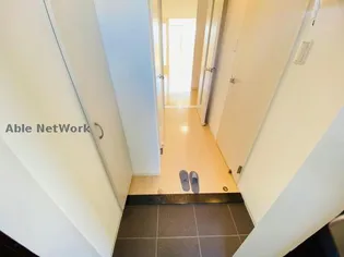 S-FORT津新町【2階】の玄関